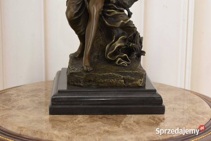 Kobieta z Łabędziem Mitologia Figura Rzeźba z Kraków