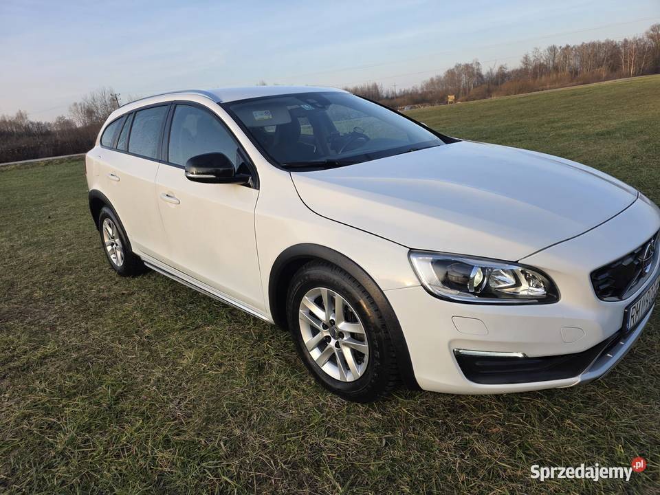Volvo V60 D3 CROSS COUNTRY 2017R DISEL V60 Radomyśl Wielki