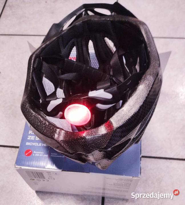 Nowy kask rowerowy z wbudowaną lampką Wąbrzeźno