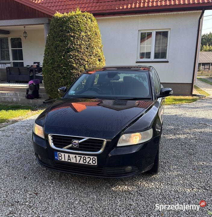 Volvo S40 20 benzyna 145 2008 RHD 3800 lakier metallic S40 Pańki