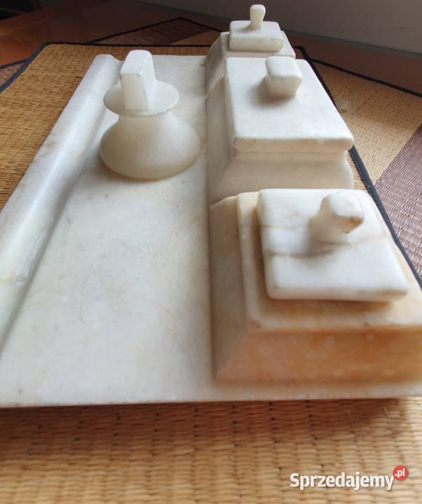 PRZYBORNIK NA BIURKO z alabastru przedwojenny Lublin