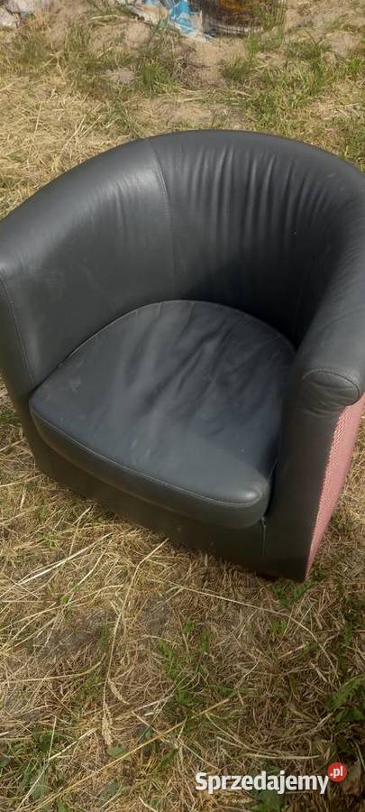 4 Fotele czarne skórzane klubowe sprzedam