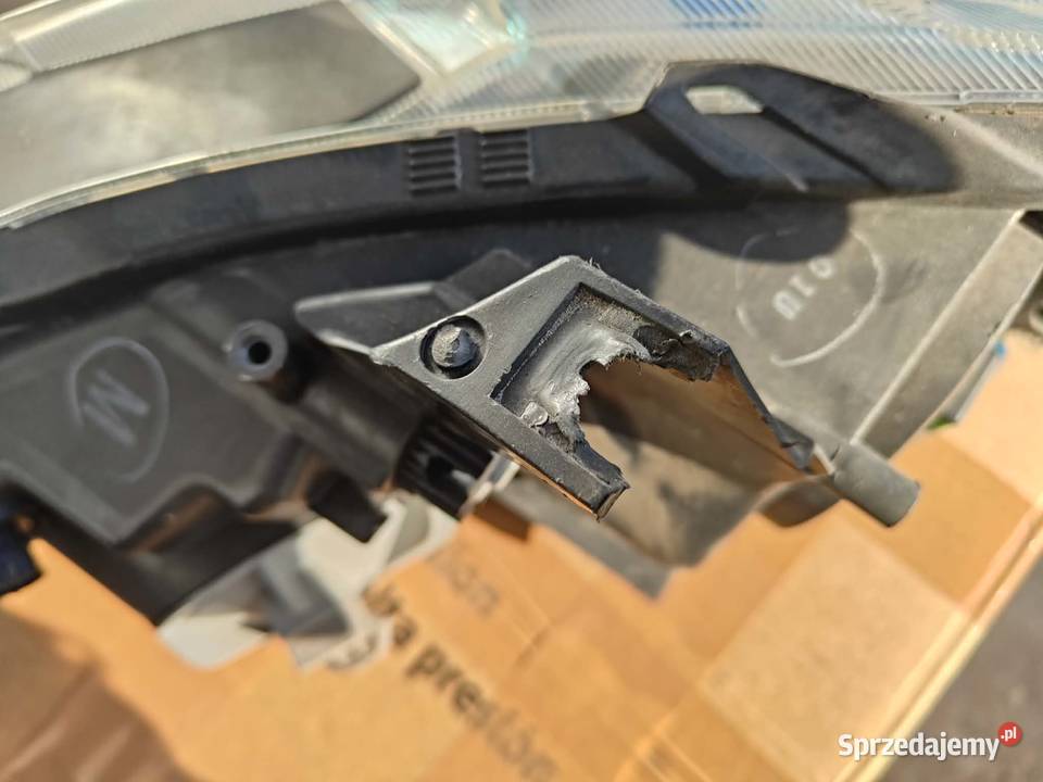Lampy przednie Honda Insight 2010 osobowe Tłuszcz
