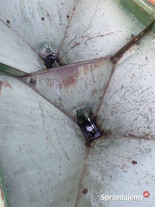 Rozsiewacz nawozu Amazone Drogusza