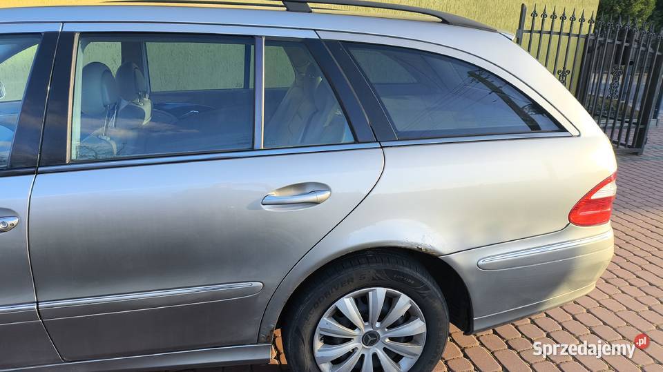 MercedesBenz w 211 32 diesel kombi Rok produkcji 2003 Czernikowo