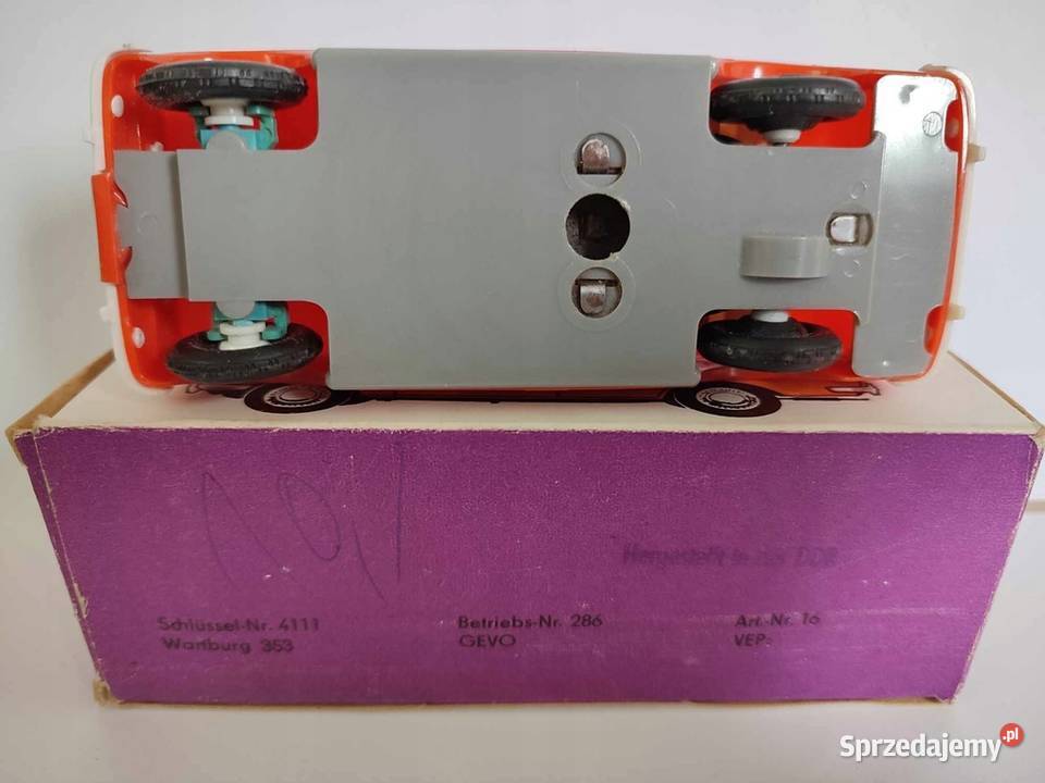 Samochód zabawka wartburg Myszyniec