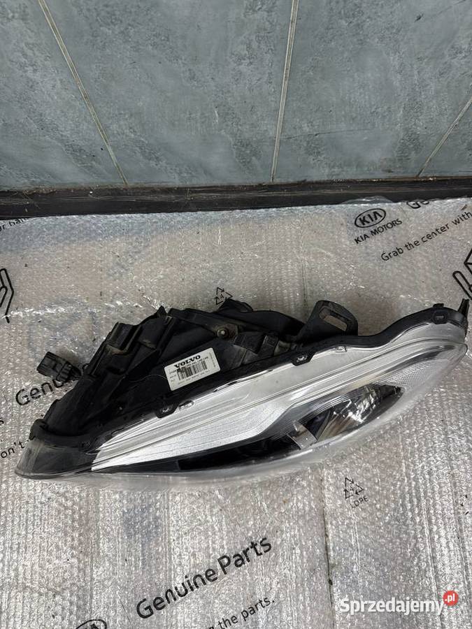 Volvo XC60 lewa lampa przód oryginalna Motoryzacja Bielsko-Biała