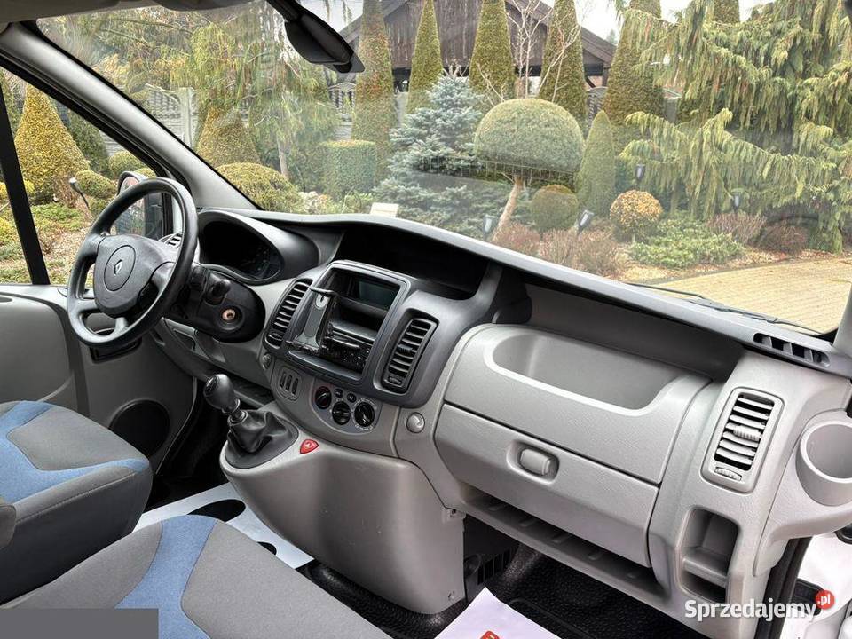 Renault Trafic Furgon Blaszak modelowy 2012