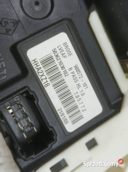 MECHANIZM SZYBY PRAWY PRZÓD EU 807000002R osobowe