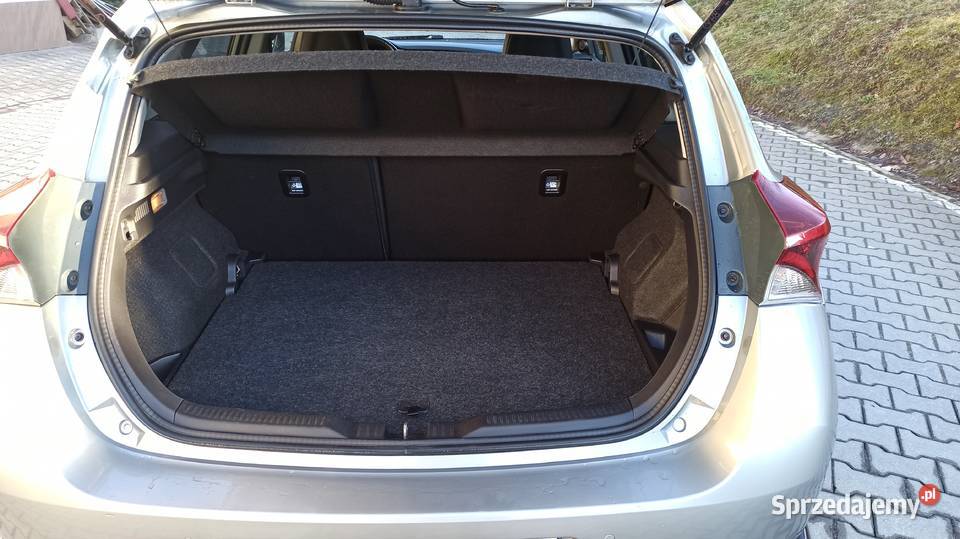 Toyota Auris Hybrid Executive Tymbark