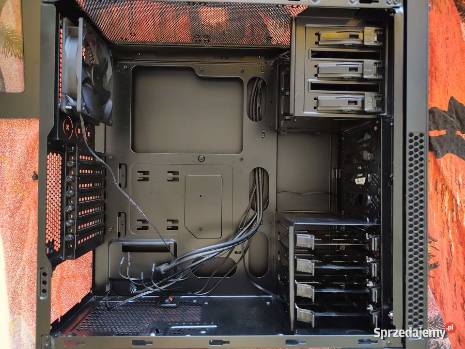 Corsair Carbide Series 300R Windowed obudowa mazowieckie