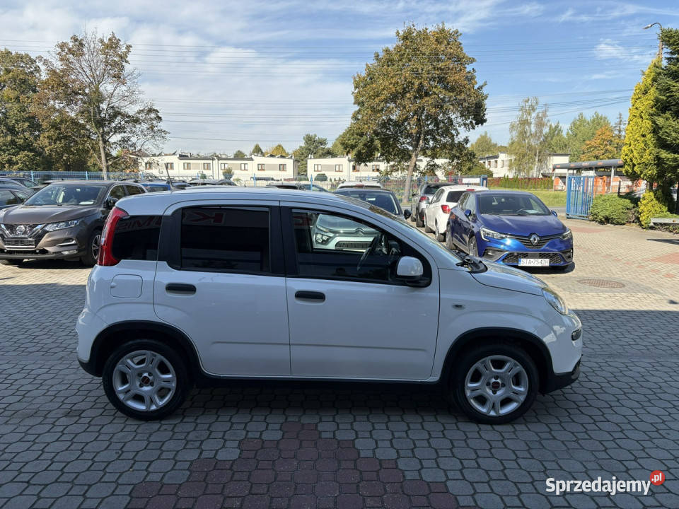 Fiat Panda 12 Klima Czujniki Duże radio Rok produkcji 2023