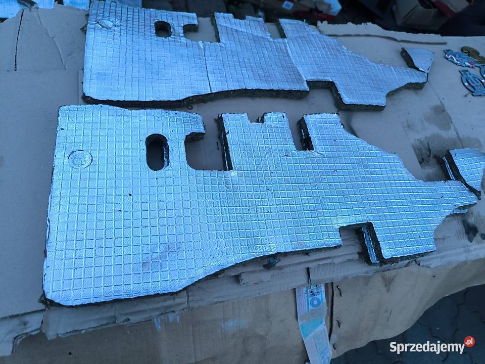 Polonez Fiat 125p mata wygłoszenie ściany osobowe