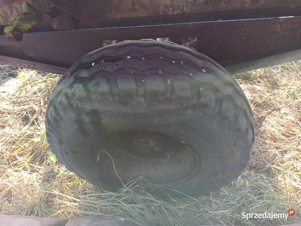 Przyczepa laweta do bel słomy Meszna