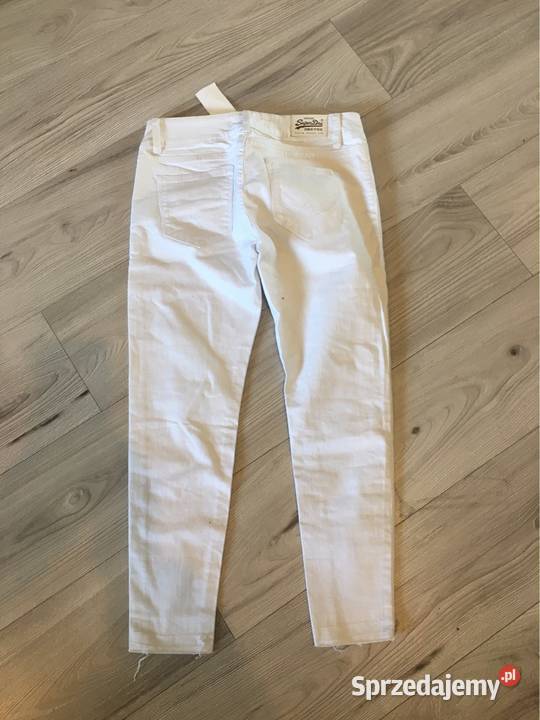 Białe jeansy damskie Superdry 2630 Rozmiar 34(XS) Skawina