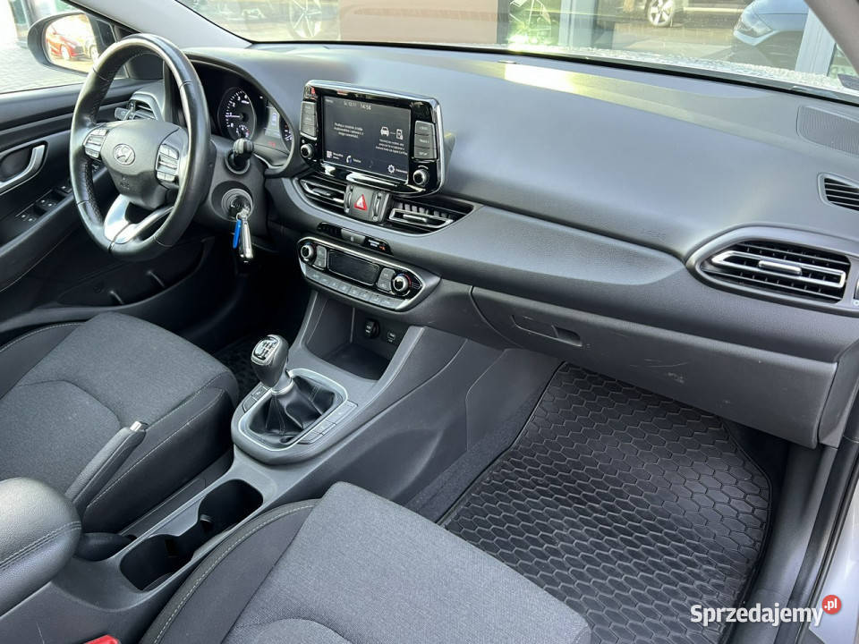 Hyundai i30 15DPI 110 Smart Pakiet Zimowy Salon ABS Piotrków Trybunalski