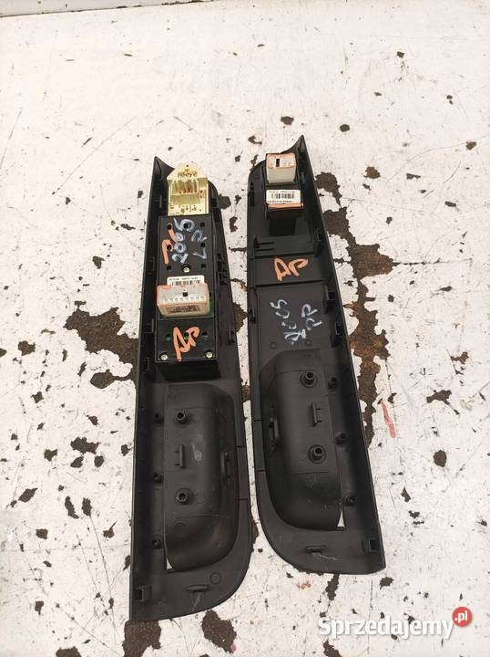 PRZEŁĄCZNIK SZYB LUSTEREK PRZÓD LEWY PRAWY LIFT Rok produkcji 2010