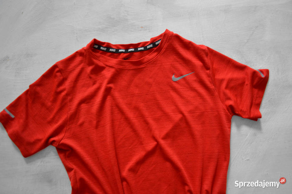 czerwona koszulka Nike dry fit S 36 M 38 mazowieckie Warszawa sprzedam