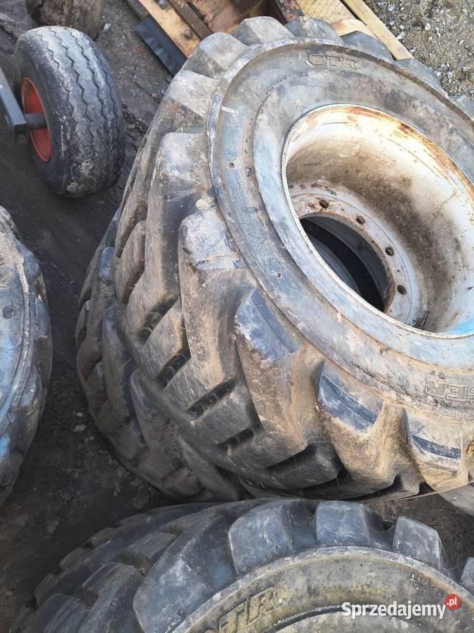 Opony pelne do ładowarki R165 i R 195