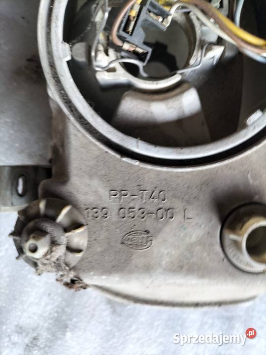 Volkswagen Vento LAMPA PRZÓD PRZEDNIA LEWA osobowe lubelskie Kamień-Kolonia