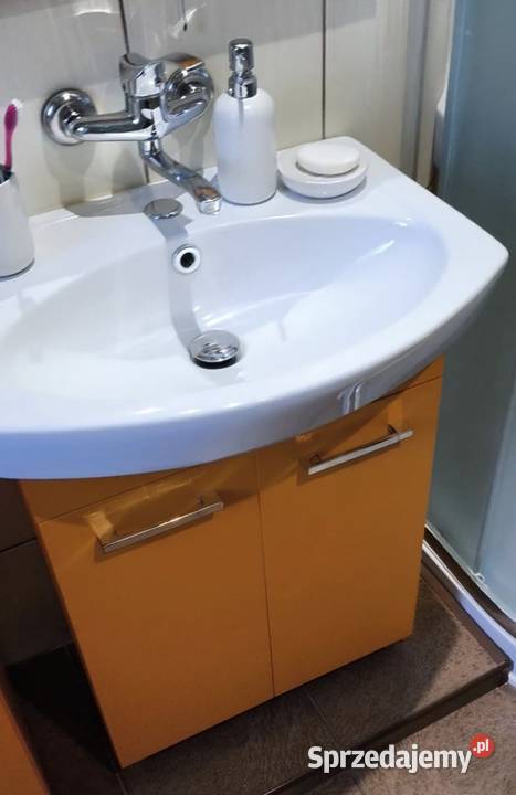 Komplet mebli łazienkowych z umywalką śląskie Dankowice