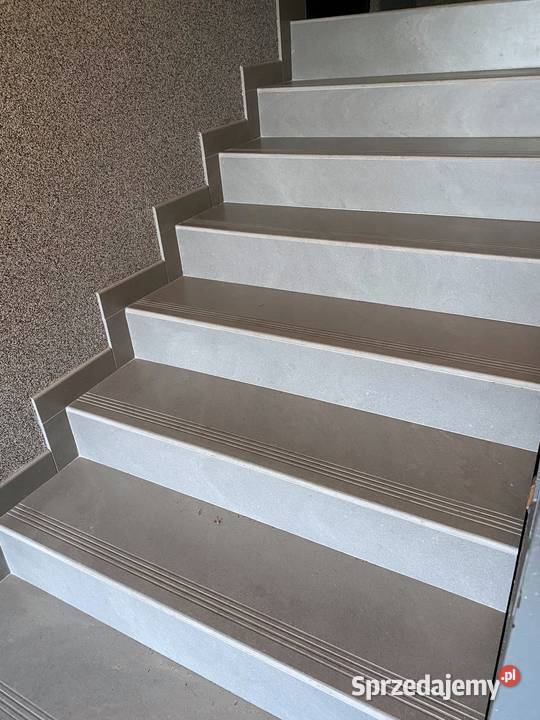 Szare płytki schodowe 100x30 ANTYPOŚLIZGOWE z łódzkie