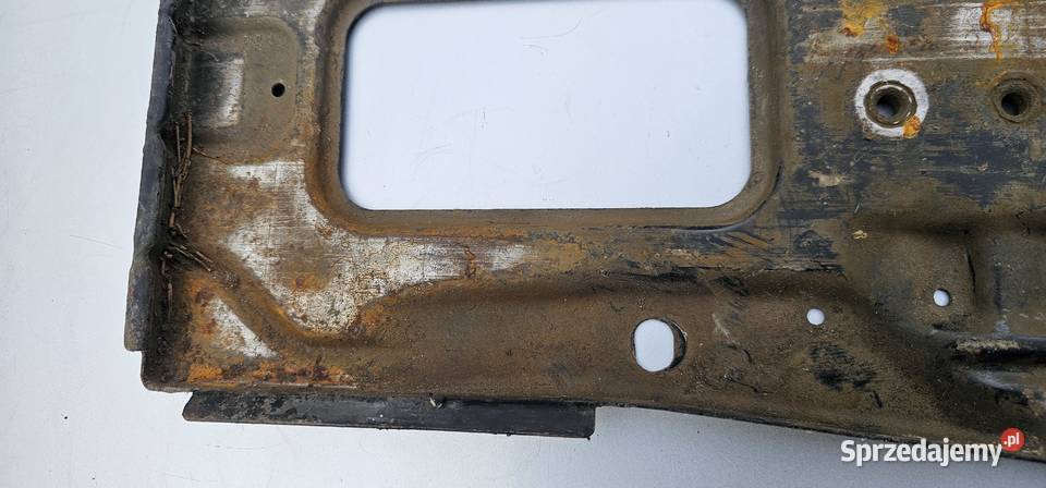 Podstawa akumulatora mercedes w203 Rok produkcji 2001 Zbąszyń