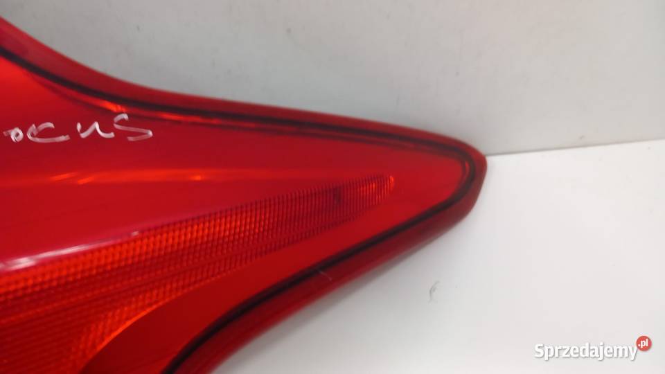 FORD FOCUS MK3 HB LAMPA TYŁ PRAWA osobowe Zbierkowo