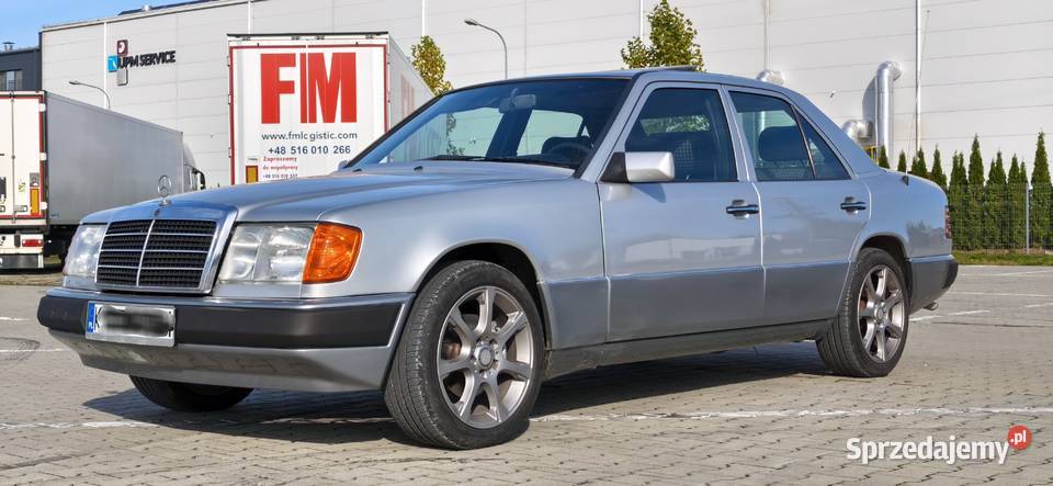 Mercedes-Benz W124