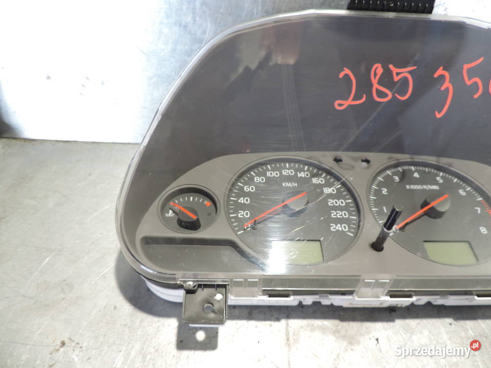 LICZNIK ZEGAR 30623052G VOLVO V40 I LIFT 20 B