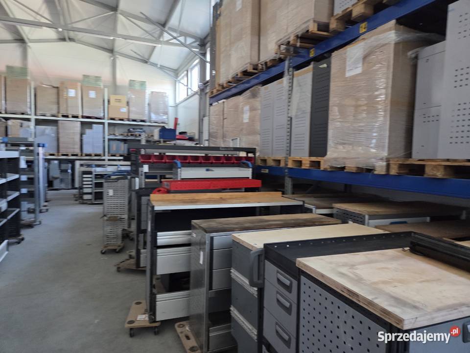 Zabudowy serwisowe warsztatowe regały do busa