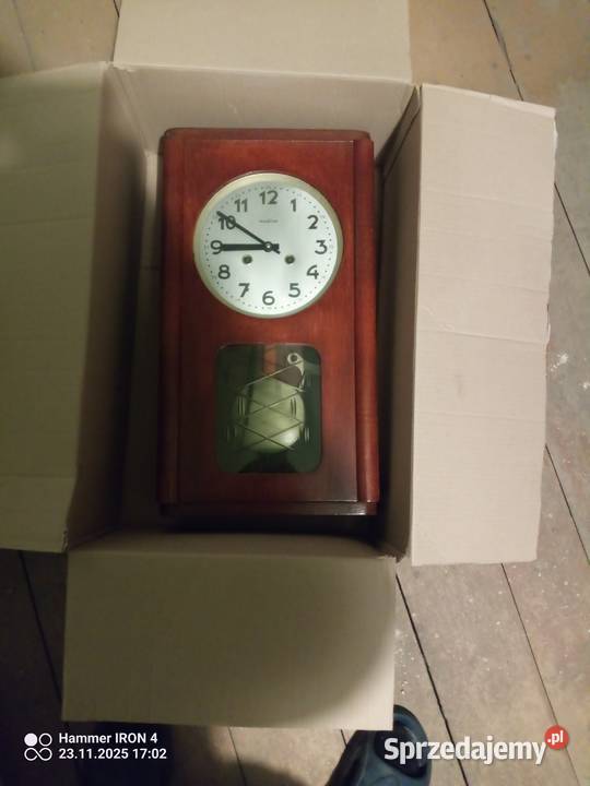 Zegar scienny sprzedam