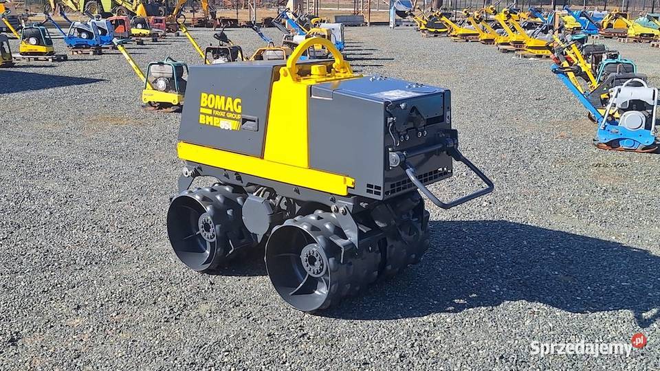 Walec drogowy BOMAG BMP 851 722 wacker RT wolf Trzebnica