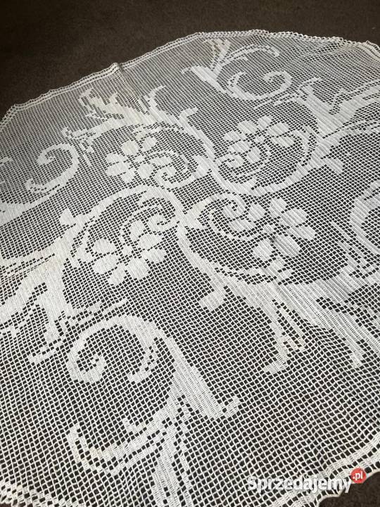 obrus szydełkowy ręcznie robiony wzory kwiatowe sprzedam
