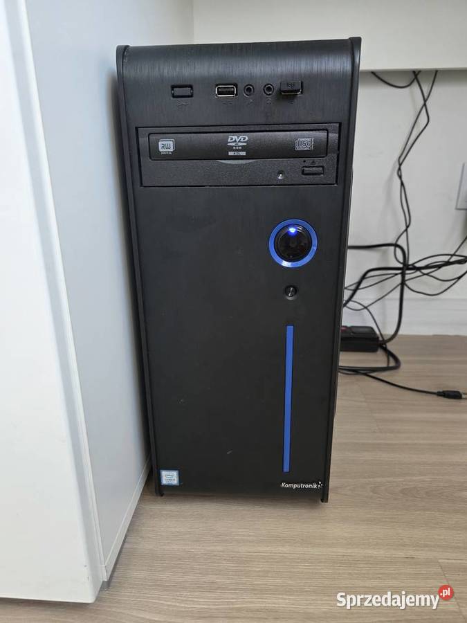Zestaw komputerowy Intel Core I5 GeForce RTX 4GB Pamięć RAM 16 sprzedam