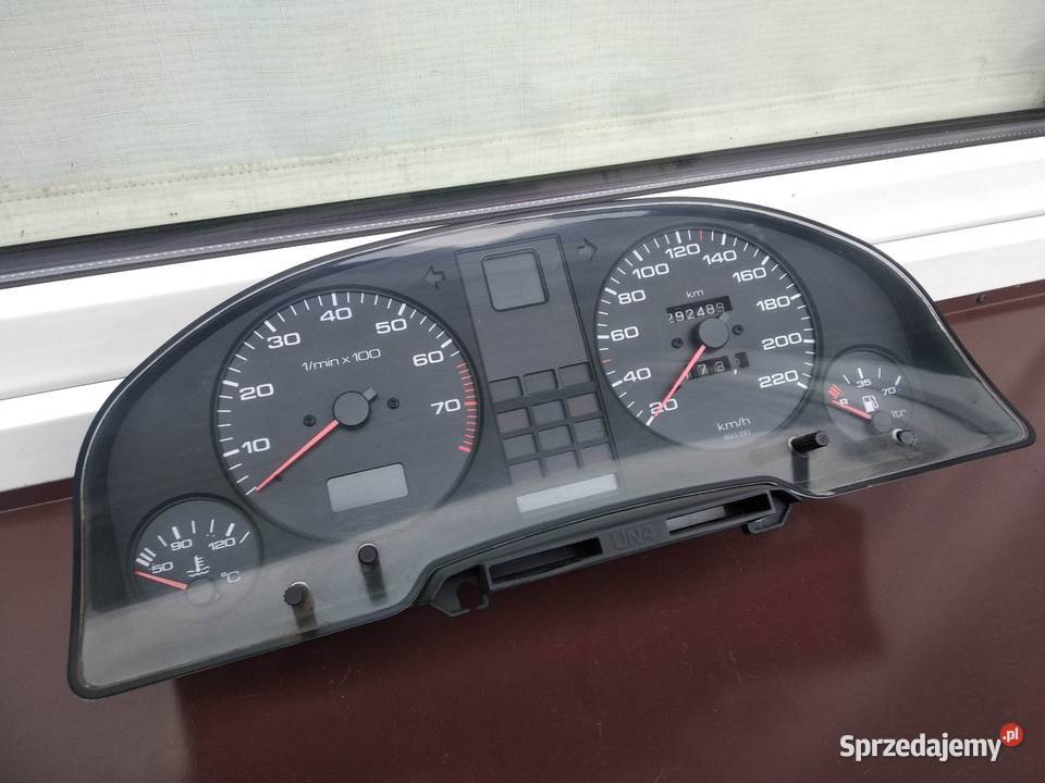 Audi 80 B3 B4 licznik zegary prędkościomierz UN4 łódzkie Sieradz sprzedam