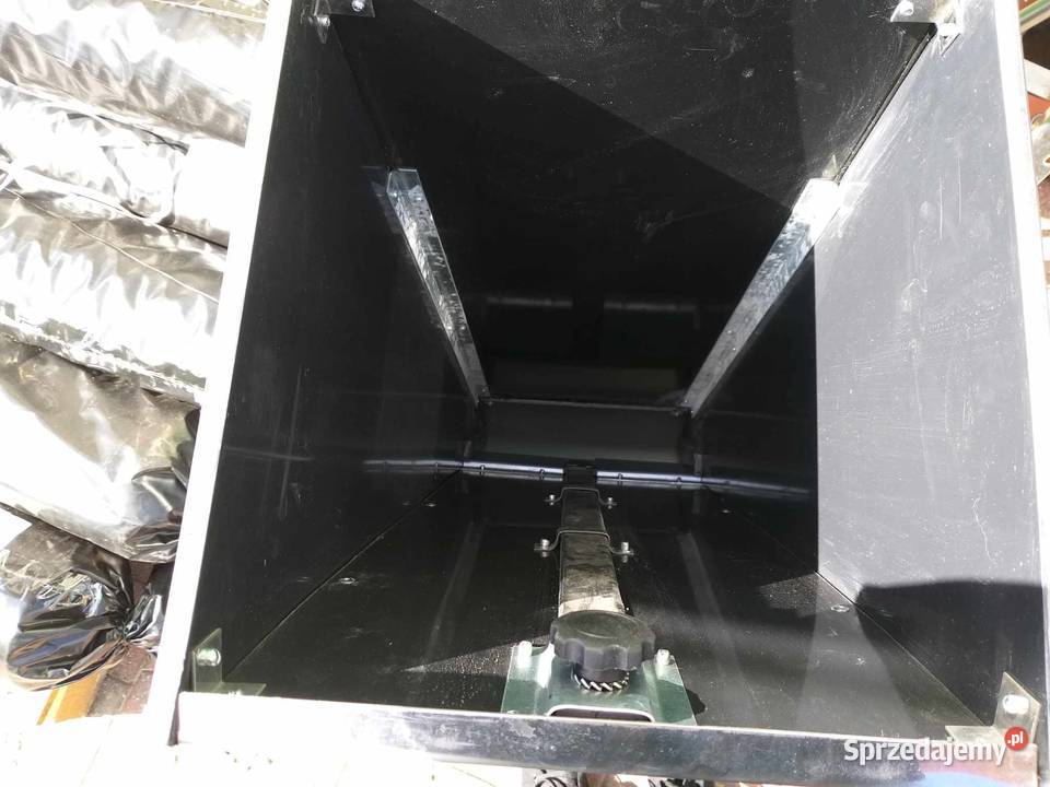 Automatkarmnikpaśnik paszowy tuczników na sucho mazowieckie