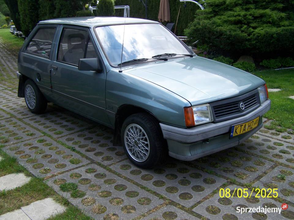 Zabytkowy Opel Corsa A 10 45 w oryginalnym 986cm3 małopolskie Tarnów