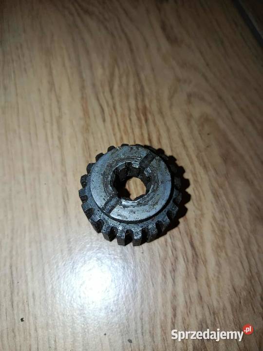 Tryb zębatka pośrednia skrzyni biegów WSK Hrubieszów