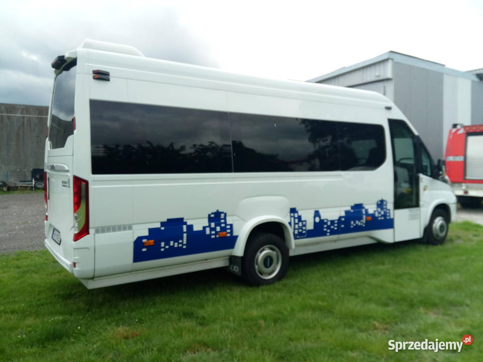 IVECO 6517 21 miejsc Radomsko