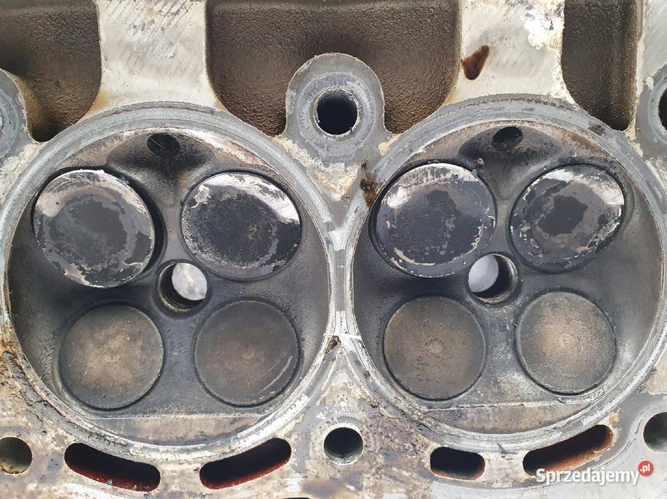 GŁOWICA CYLINDRÓW wałki POKRYWA VW Golf V 14 TSI osobowe Chełm