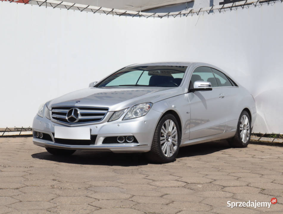 Mercedes E E 200 Łódź