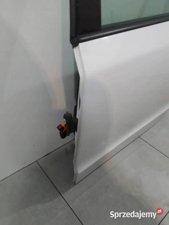 DRZWI LEWE TYŁ KOMBI LS9R Skoda Superb II