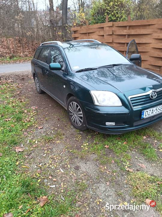 Toyota Avensis 18 benzyna 2003 129KM