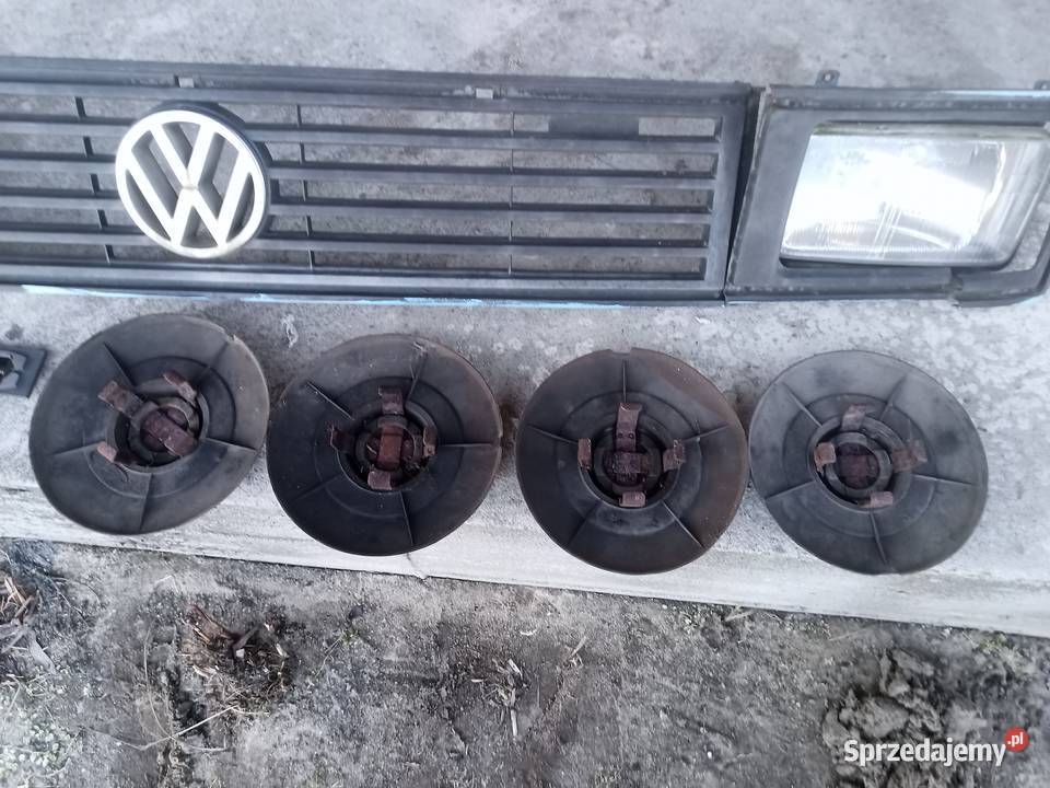 Sprzedam części do VW MK1 nieuszkodzony Kozłów Biskupi