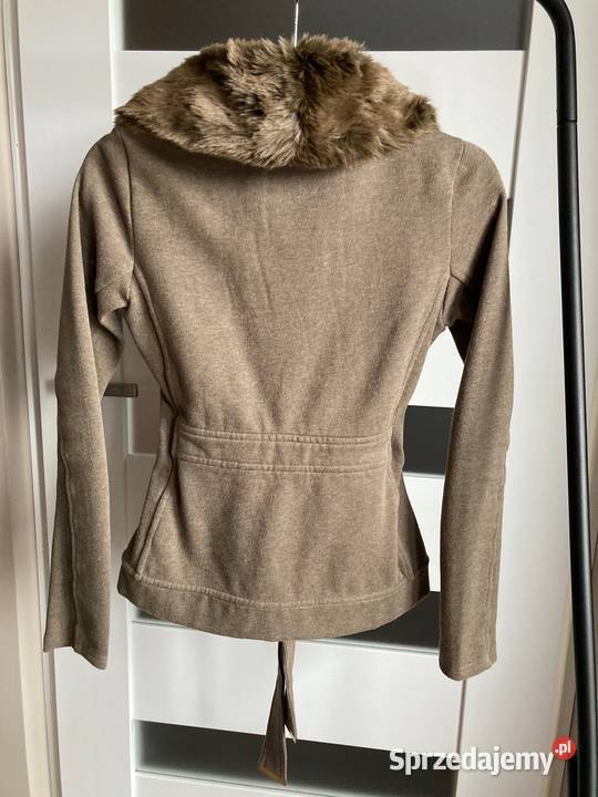 Nowy luksusowy brązowy żakiet bluza Armani Nisko