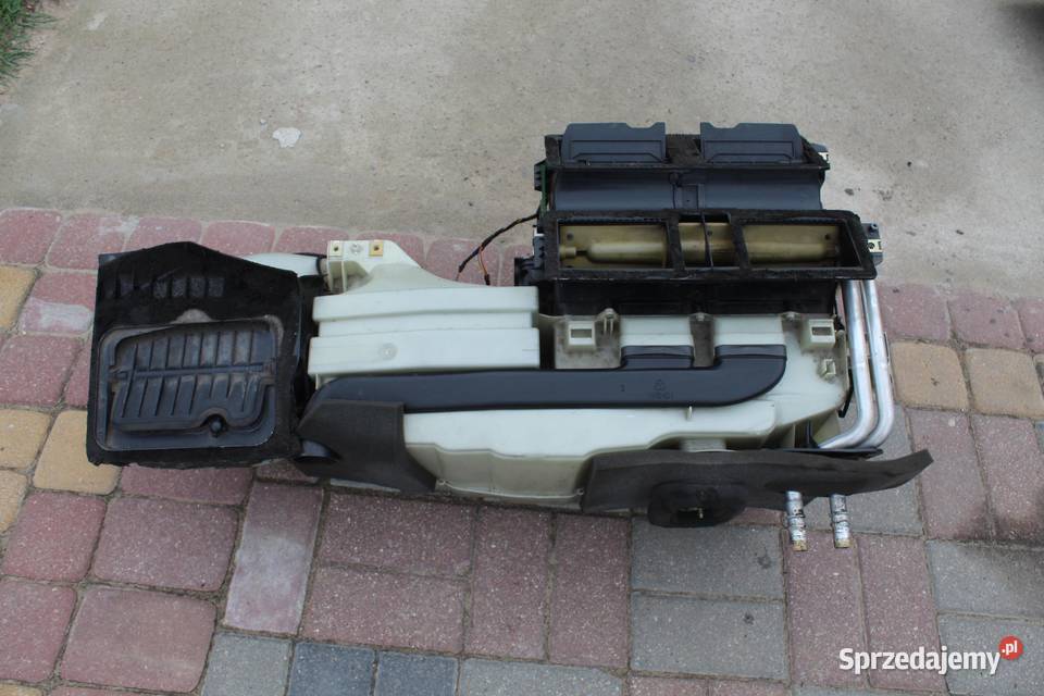 NAGRZEWNICA EUROPA KLIMA VOLVO XC70 I 30676516 Nagrzewnice