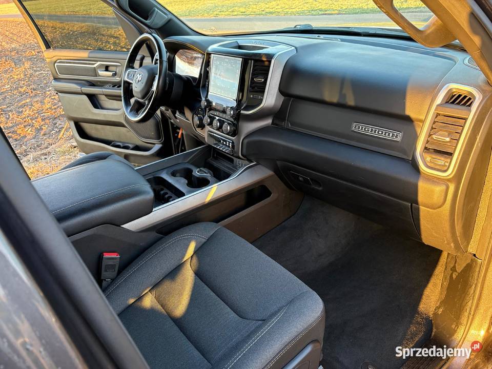 RAM 1500 57 HEMI V8 4x4 2021r Big Horn Ślesin