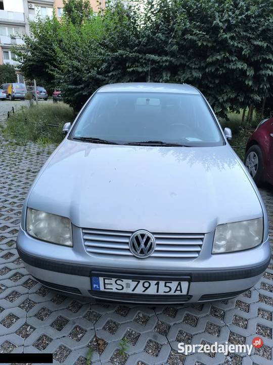 VW Bora 14 benzyna 75 2000r odpala jeździ ważne Warszawa