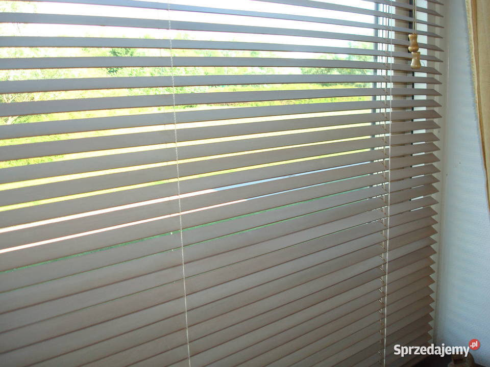 Zaluzja okienna drewniana z uchwytami małopolskie Kraków